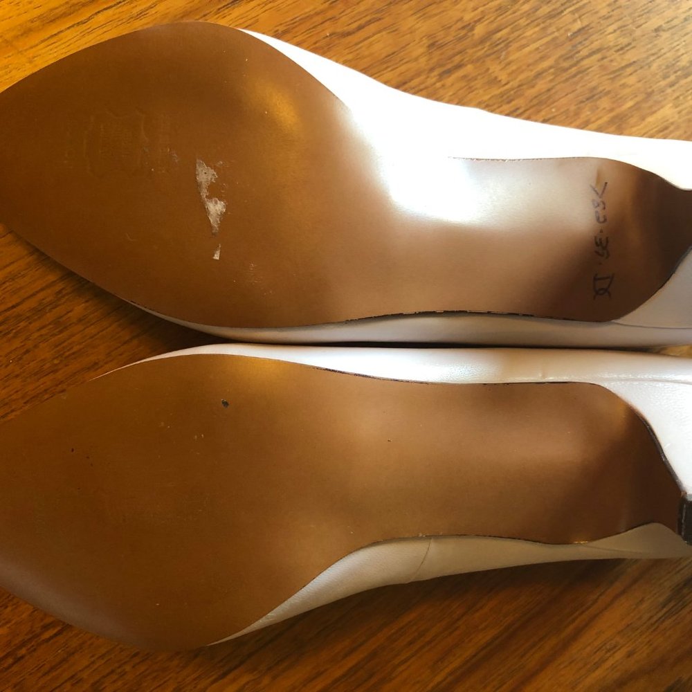 Shoes - Picture 13 of 14